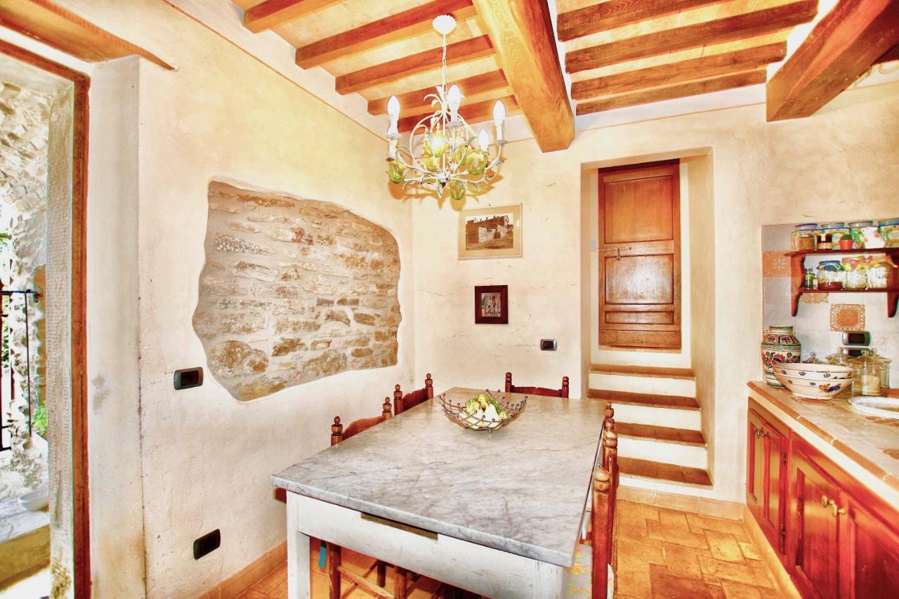 Borgo Solamore Hotel Cortona Bagian luar foto